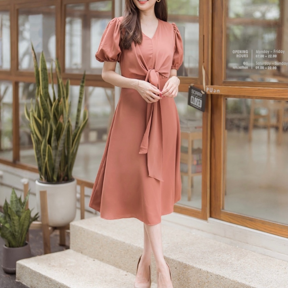 Waist Tie Short Sleeves Brown Dress Size Small- Medium